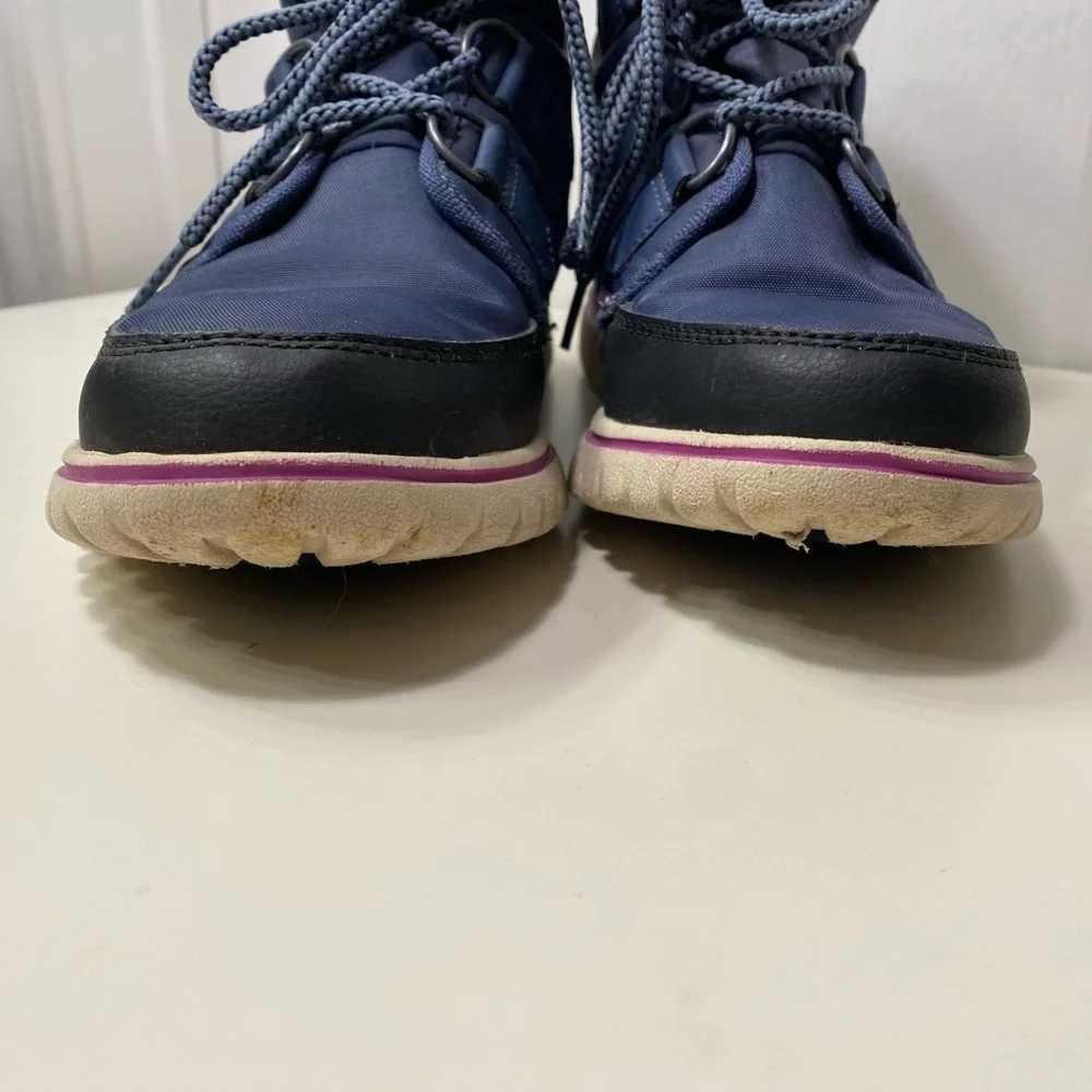 Sorel Cozy Carnival navy and black ankle boot sz 8 - Picture 3 of 13